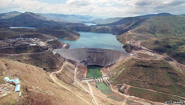 _73563342_lesotho_dam_g